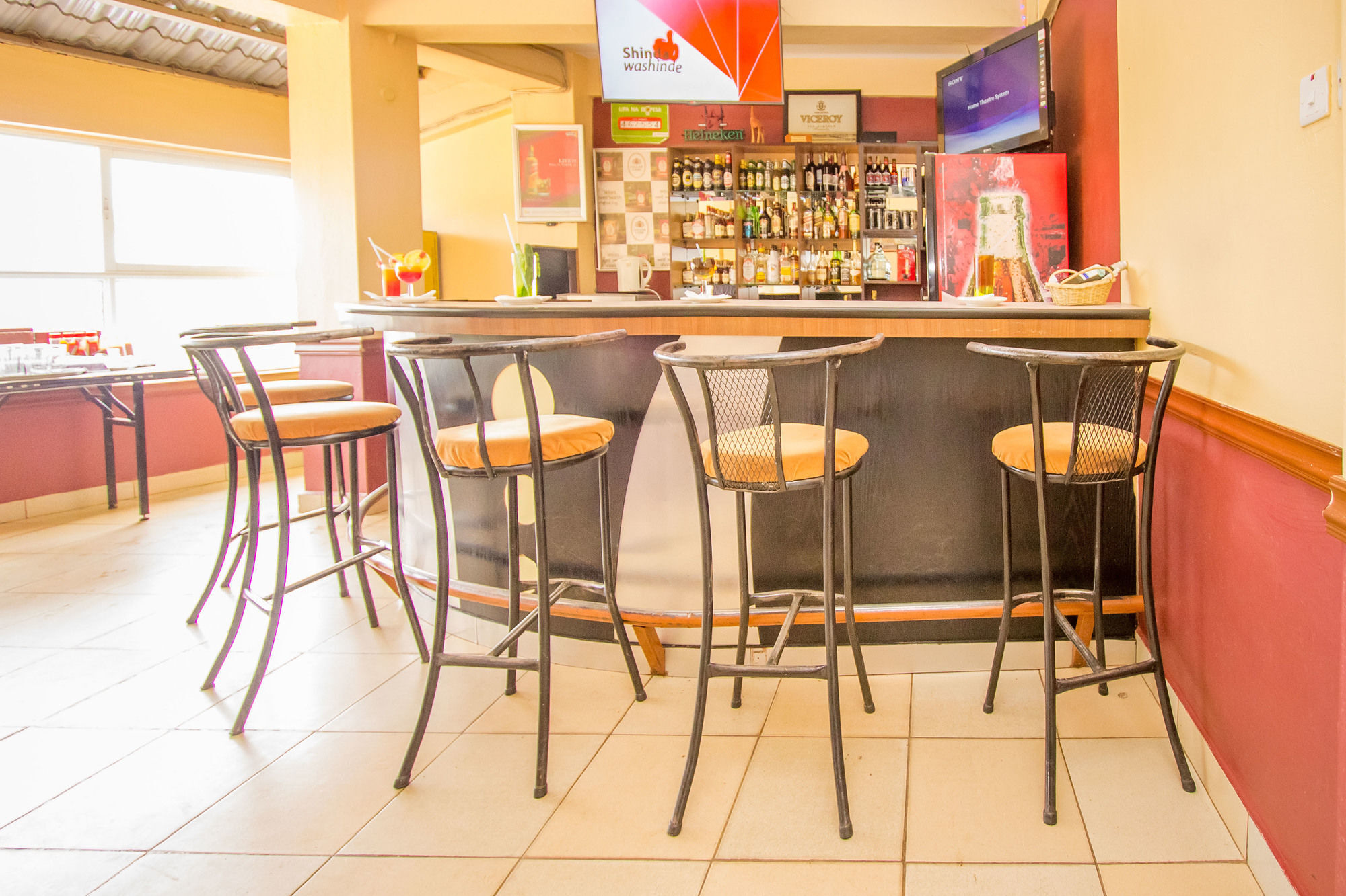 Eland Safari Hotel Nyeri Eksteriør bilde
