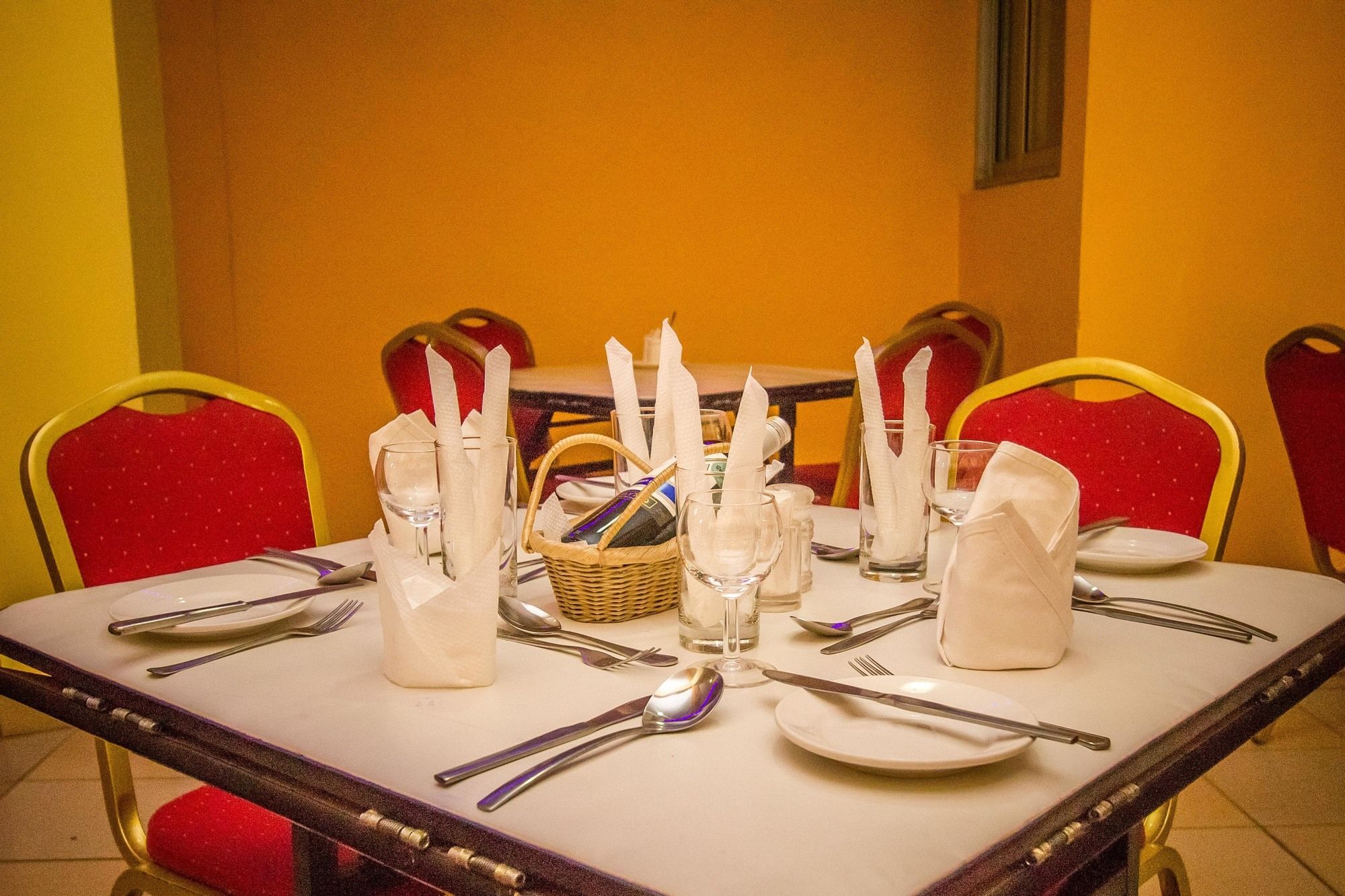 Eland Safari Hotel Nyeri Eksteriør bilde